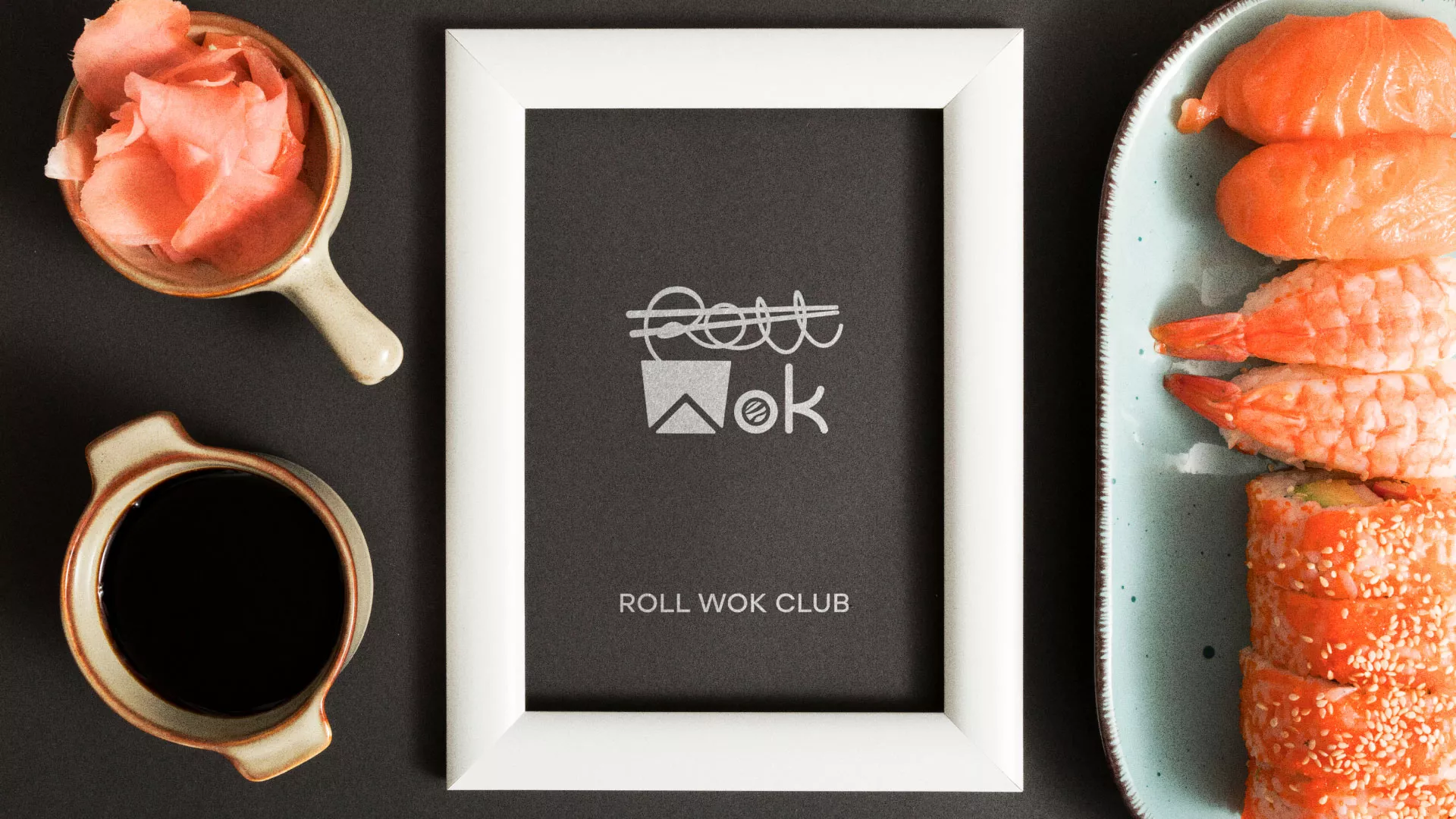 Разработка логотипа суши-бара «Roll Wok Club» в Удачном
